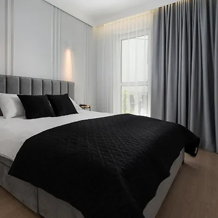 Double Rest Apartment *