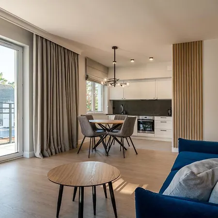 Double Rest Apartment *
